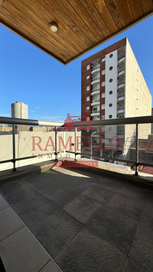 EN VENTA DPTO DOS DORMITORIOS CON BALCON - CENTRO 