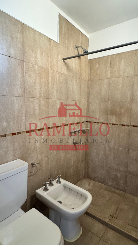 EN VENTA DPTO DOS DORMITORIOS CON BALCON - CENTRO 