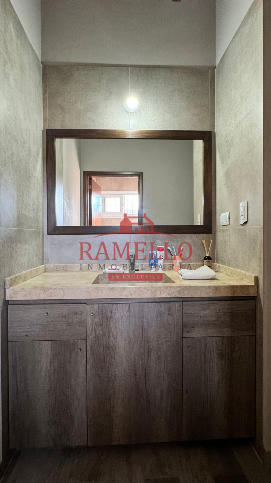CASA EN VENTA ZONA OESTE - Dos dormitorios 