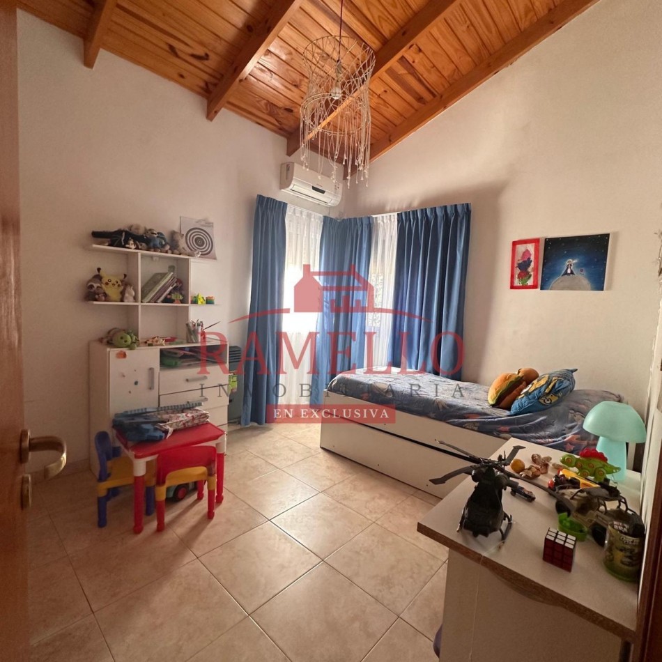 EN VENTA CASA QUINTA TRES DORMITORIOS - Zona de quintas 