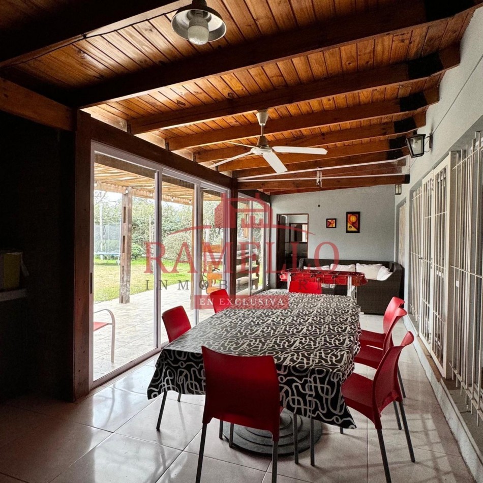 EN VENTA CASA QUINTA TRES DORMITORIOS - Zona de quintas 