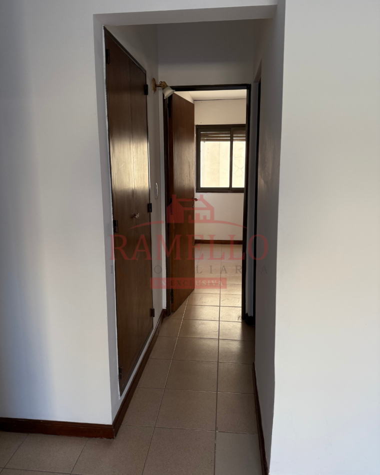 EN VENTA DPTO UN DORMITORIO CON BALCON - Barrio Centro 