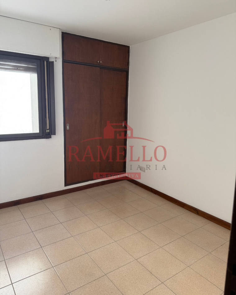 EN VENTA DPTO UN DORMITORIO CON BALCON - Barrio Centro 