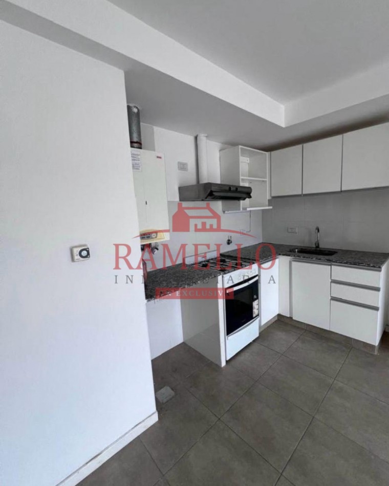 VENDO DPTO DE CATEGORIA! Un dormitorio con balcon 