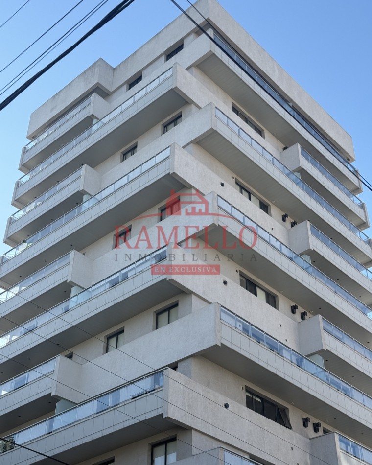 VENDO DPTO DE CATEGORIA! Torre Yrigoyen - Un dormitorio con balcon