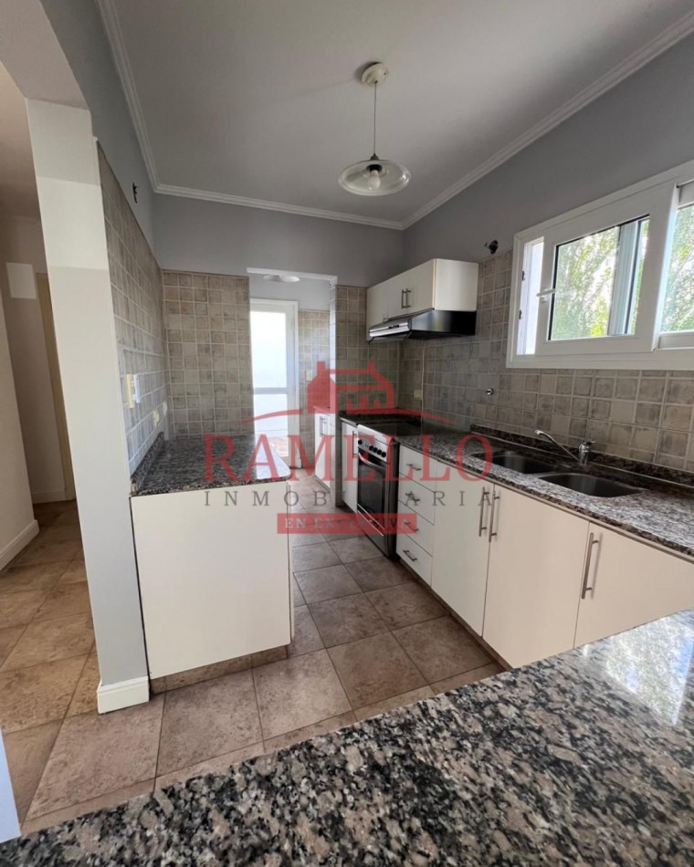 VENDO CASA DE CATEGORIA! Country San Esteban 