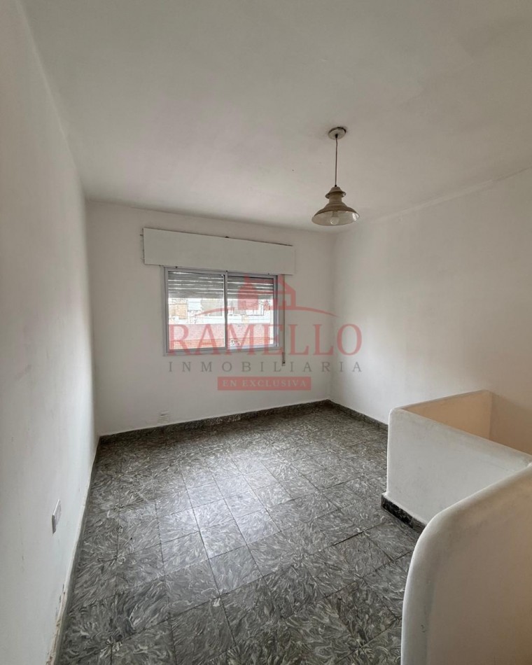 Alquiler - Casa centrica de tres dormitorios 