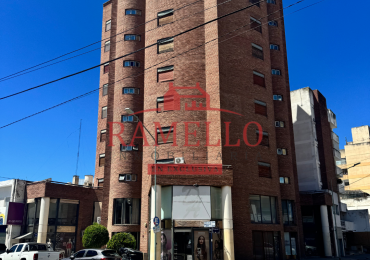 EN VENTA DPTO DE DOS DORMITORIOS CON BALCON - MICROCENTRO 