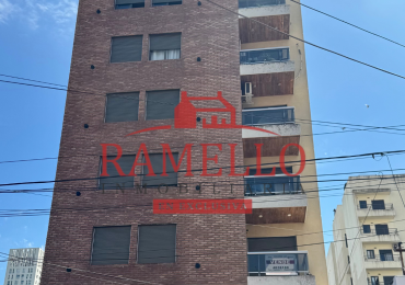 EN VENTA DPTO DOS DORMITORIOS CON BALCON - CENTRO 