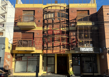 EN VENTA DPTO UN DORMITORIO CON BALCON - Barrio Centro 