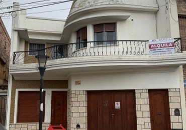 Alquiler - Casa centrica de tres dormitorios - Bv. Roca 